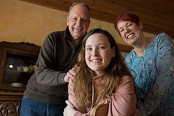 Ihre Familie war während der Zeit der Lungentransplantation immer an Veras Seite. Ihre Familie war während der Zeit der Lungentransplantation immer an Veras Seite.