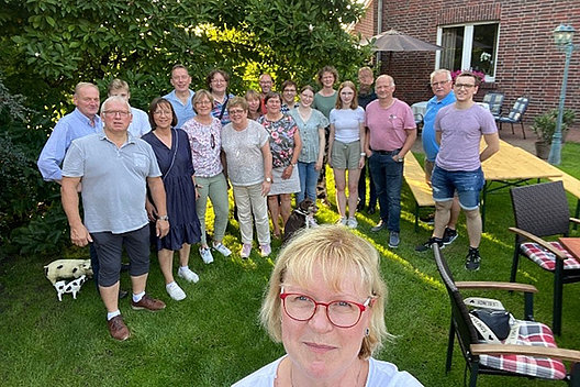 Gruppenfoto beim Grillabend der Regionalgruppe Münster des Mukoviszidose e.V. 