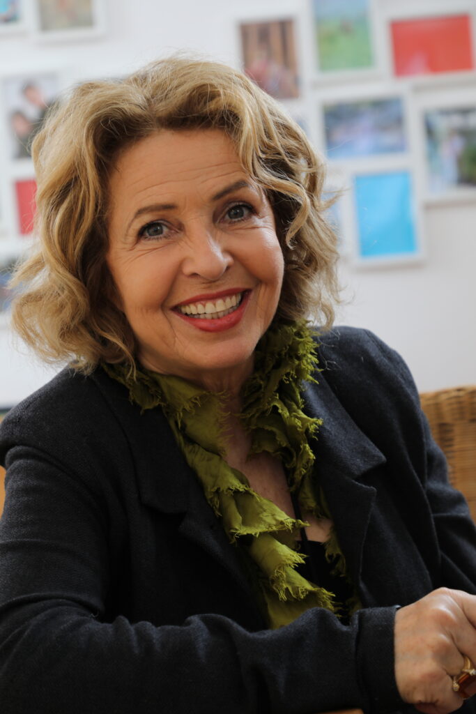 Eine strahlende Michaela May - so wie viele sie kennen und lieben. Foto: Floryan Neye. 