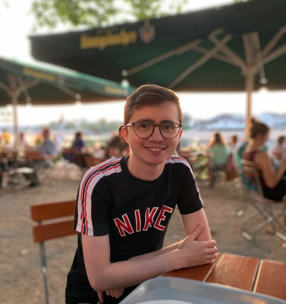 Niklas lebt seit zehn Jahren mit einer neuen Lunge - und ist froh, dass es ihm heute so gut geht. Foto: Daniel Greillich. 