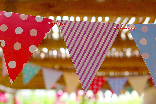 Wimpelkette Wimpelkette: Verschenken Sie eine Spende an den Mukoviszidose e.V. zum Geburtstag