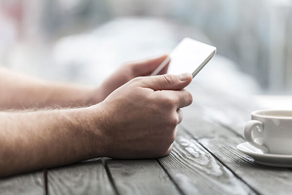 Die Mitarbeiterinnen des Mukoviszidose e.V. beraten Sie auch gerne online.